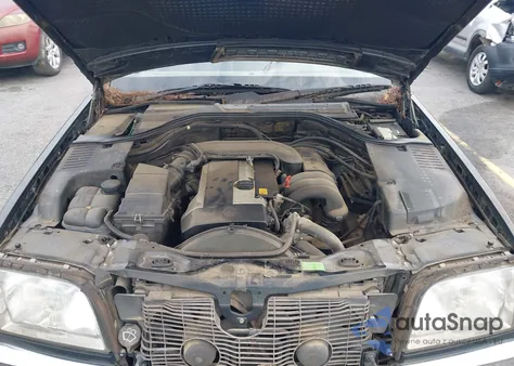 1999 Mercedes-Benz S 320 из США, поврежденный, VIN WDBGA32G9XA424769